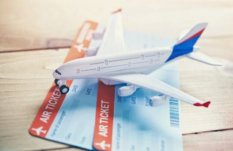 Серия и номер свидетельства о рождении при покупке авиабилета: что и куда правильно вписывать